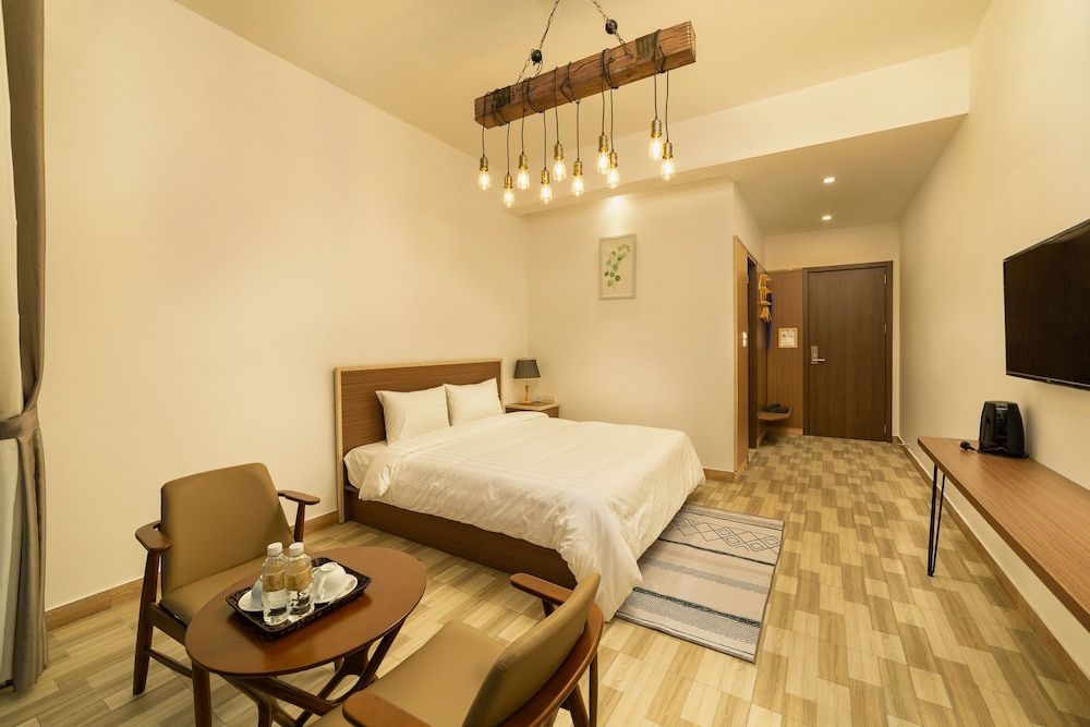 Romeo Juliet Dalat Resort Deluxe Double Room, Garden View 2