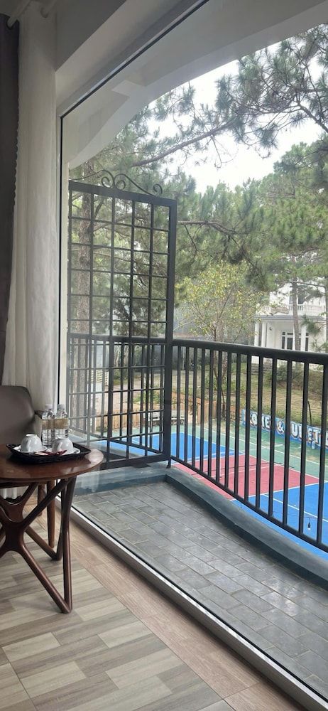 Romeo Juliet Dalat Resort Deluxe Double Room, Garden View 5