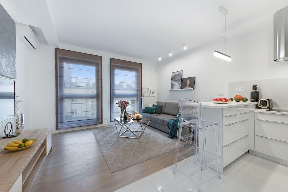 P&O Apartments Chlodna Business Apartment 8