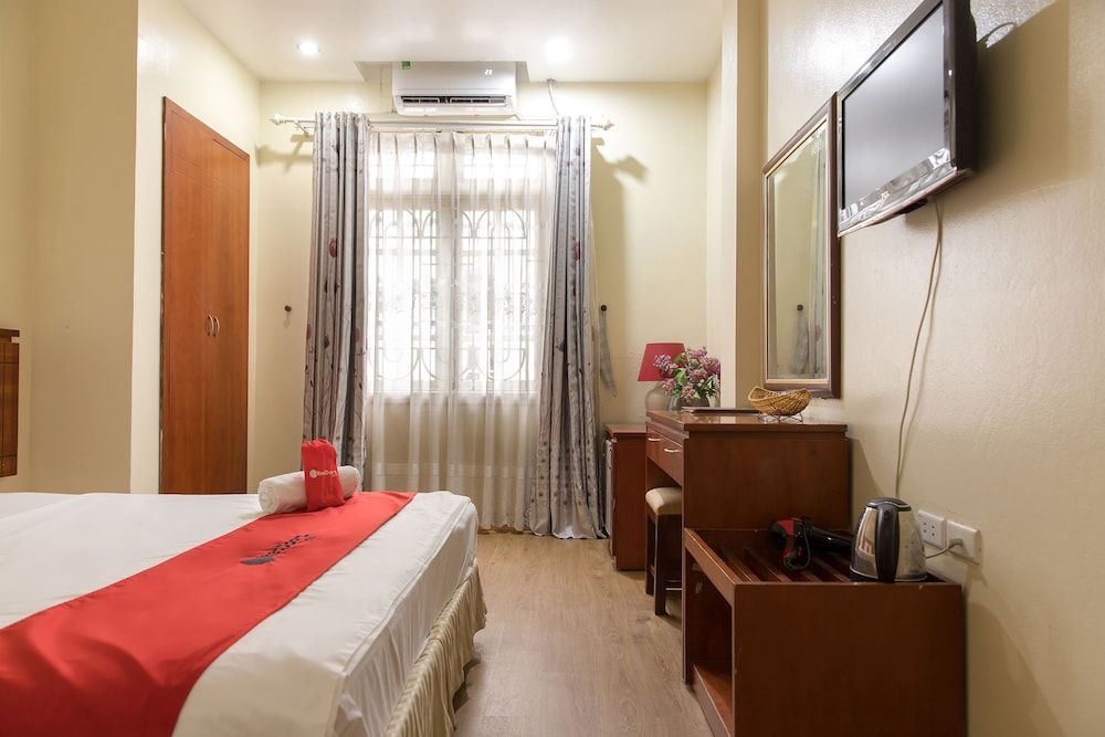 RedDoorz near My Dinh Bus Station 2 Superior Double Room 7