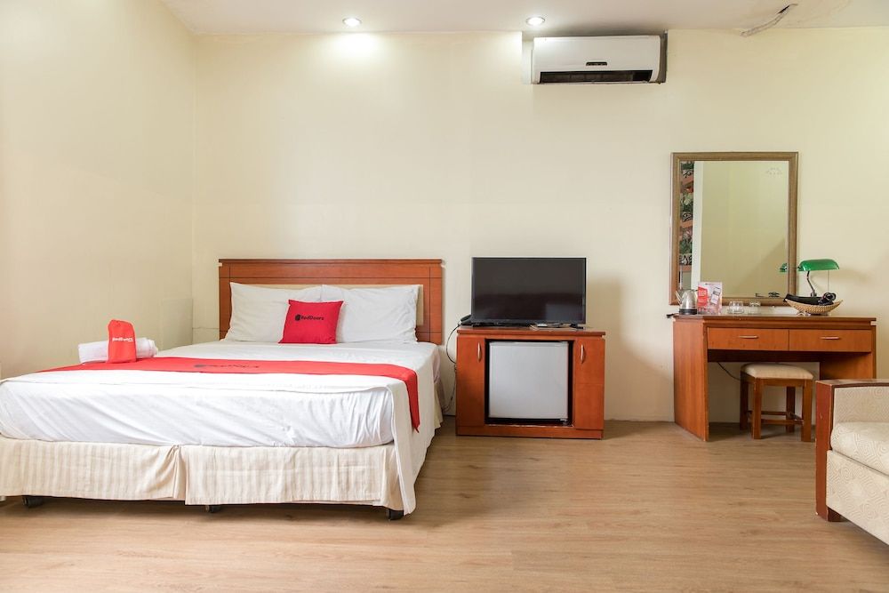 undefined RedDoorz near My Dinh Bus Station 2 7