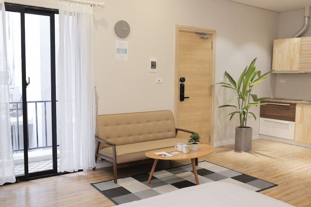 Michelle's Inn Superior Room, 1 King Bed 5