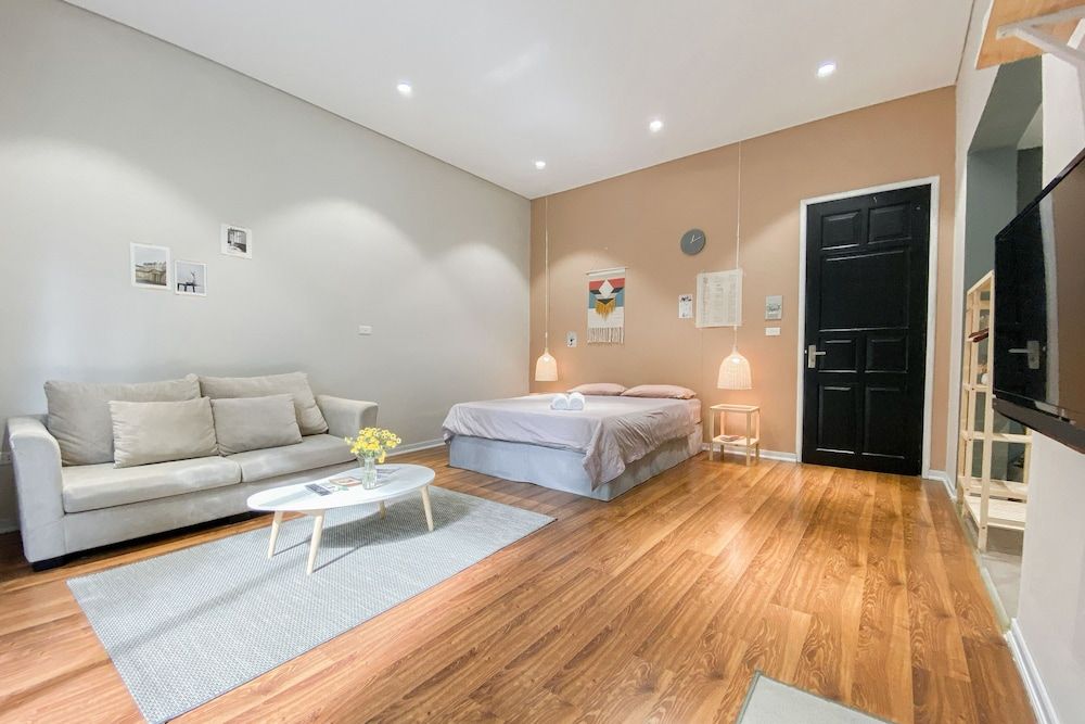 Michelle's Inn Studio, Balcony 21