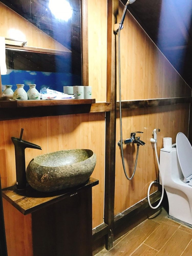 May Tropicall Villas Tree House 3