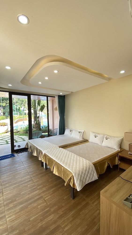 May Tropicall Villas Deluxe Triple Room 3