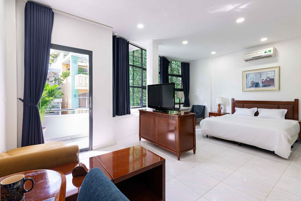 Bhome Dinh Cong Trang Suite Double Room, Balcony 8