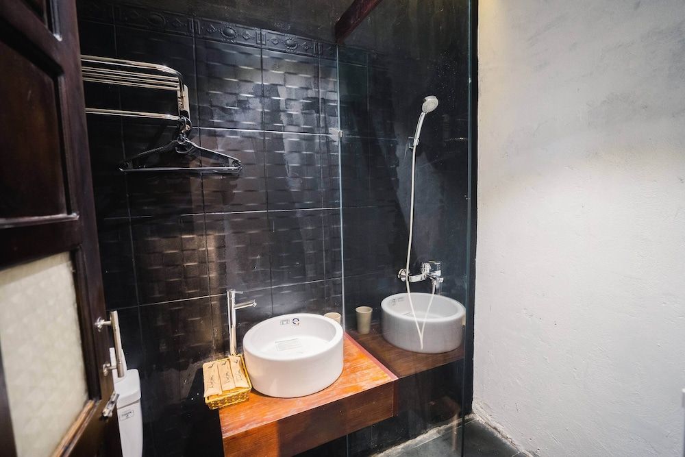 undefined The Garden Hotel and Apartment 7