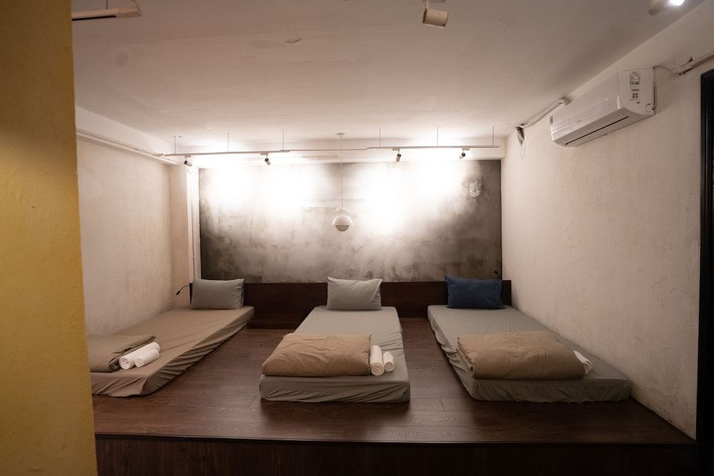 The Garden Hotel and Apartment Classic Triple Room 2