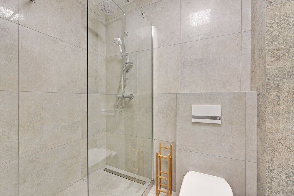 Flats For Rent - Waterlane Island Apartment, 1 Bedroom, Pool Access (63/35) 14