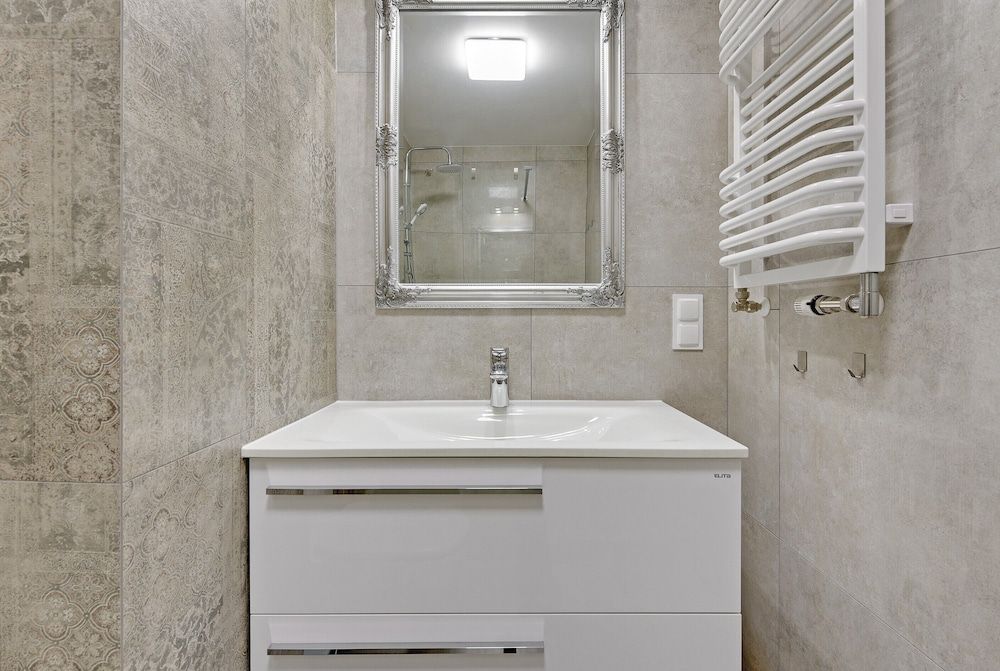 Flats For Rent - Waterlane Island Apartment, 1 Bedroom, Pool Access (63/35) 16