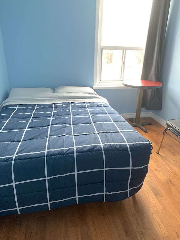 undefined Dundas Guest House