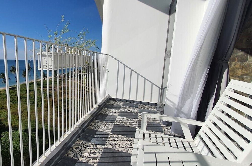 Palmy Beach Club Resort Deluxe Ocean View (Balcony) 18