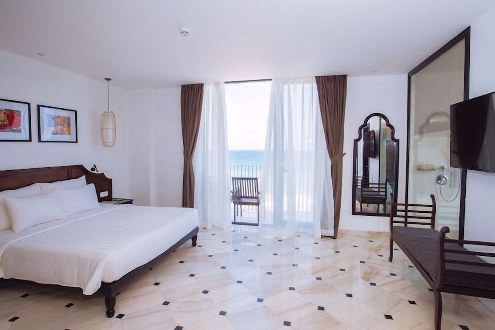 undefined Palmy Beach Club Resort 10