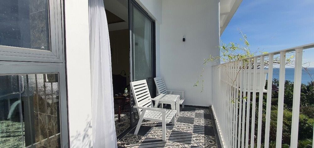 Palmy Beach Club Resort Deluxe Ocean View (Balcony) 20