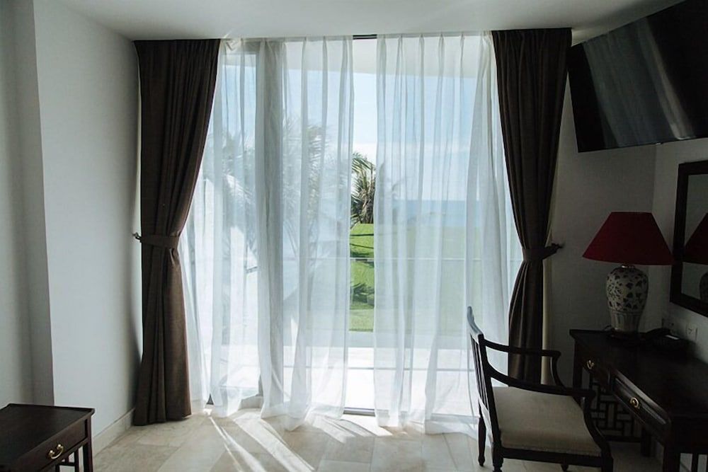 Palmy Beach Club Resort Residence Suite 4