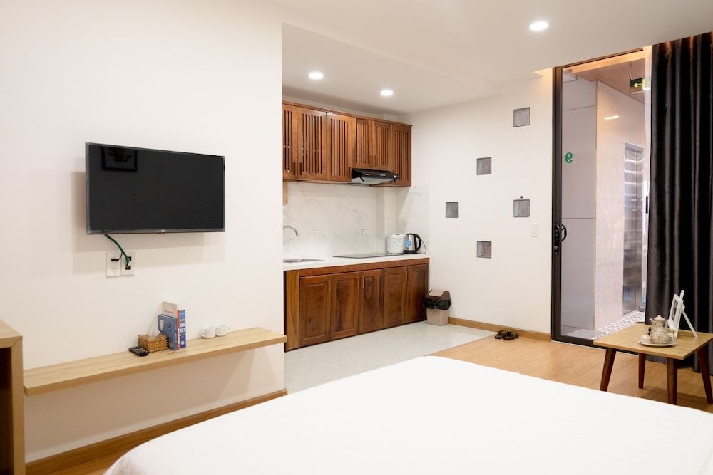 undefined Olwen Home 8