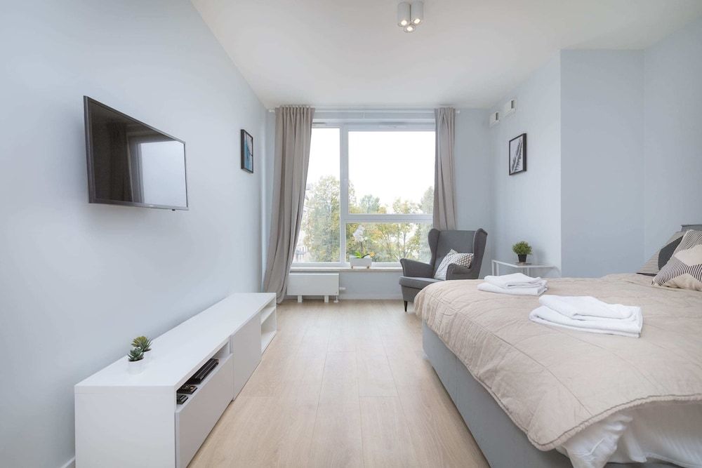 undefined Jaktorowska Bright Studio 10