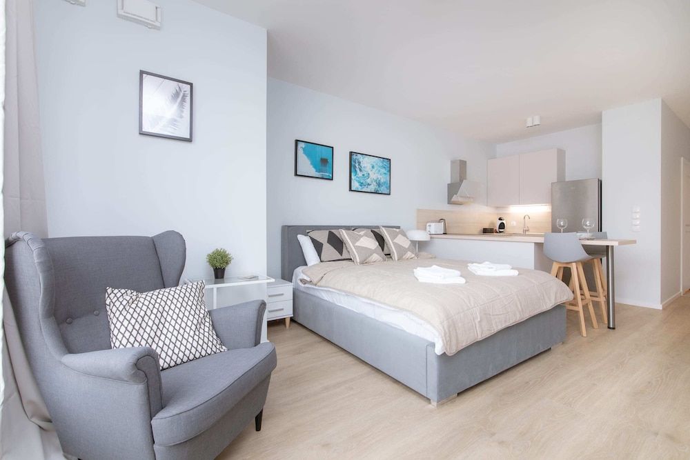 undefined Jaktorowska Bright Studio 2