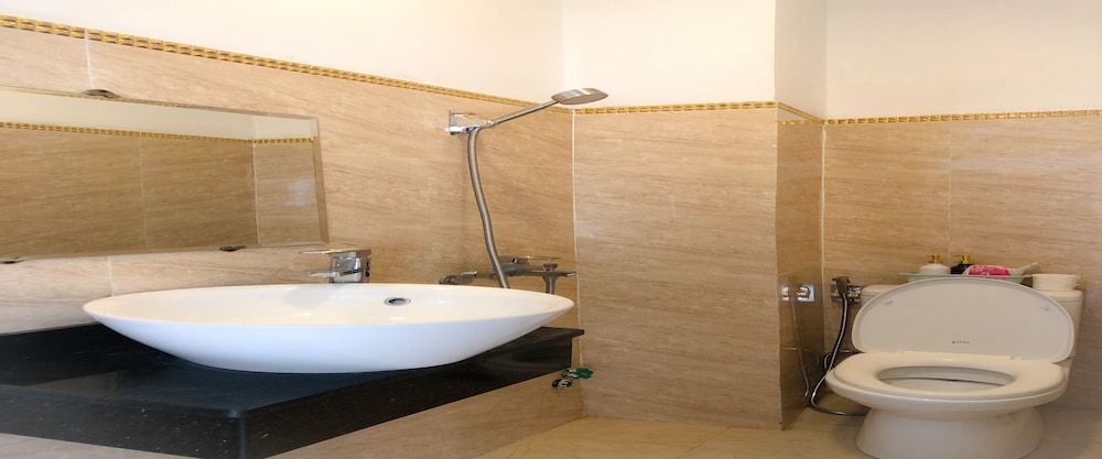 Khách sạn Thiên Bảo Standard Double Room 6