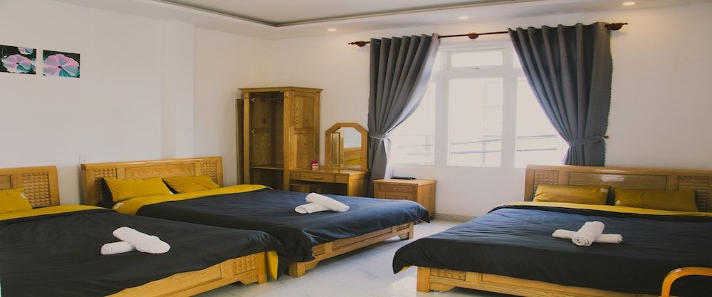 Khách sạn Thiên Bảo Family Triple Room 4