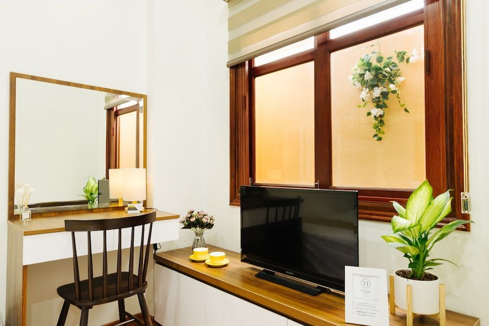 The Art - HiHome KMT Deluxe Studio Ba Dinh Deluxe Apartment 14