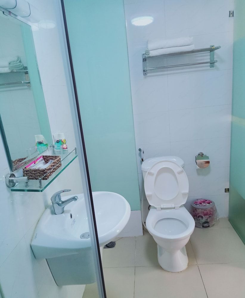 undefined Linh Anh Hotel 10