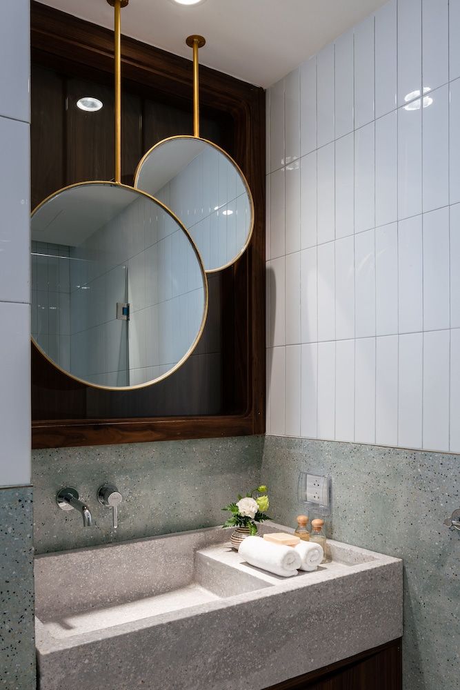 The Nang Suites Apartment, Balcony 4