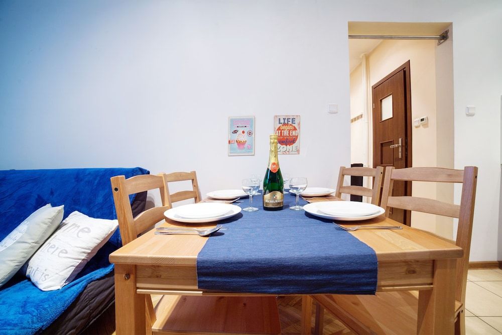 Blue Happy Apartment City Apartment 11