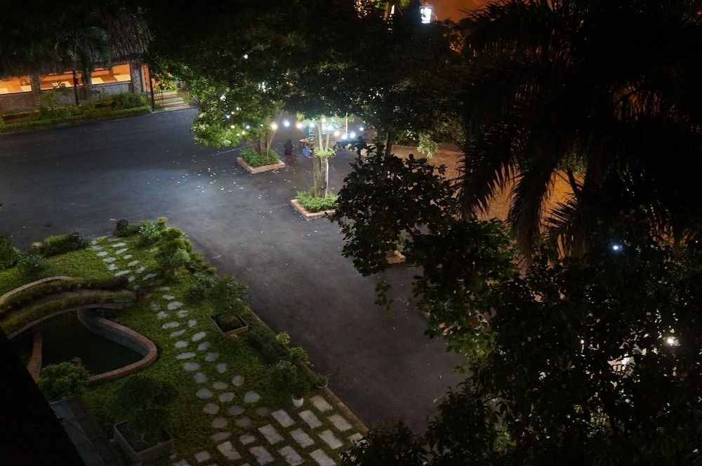 undefined New Sky Airport Hotel 6