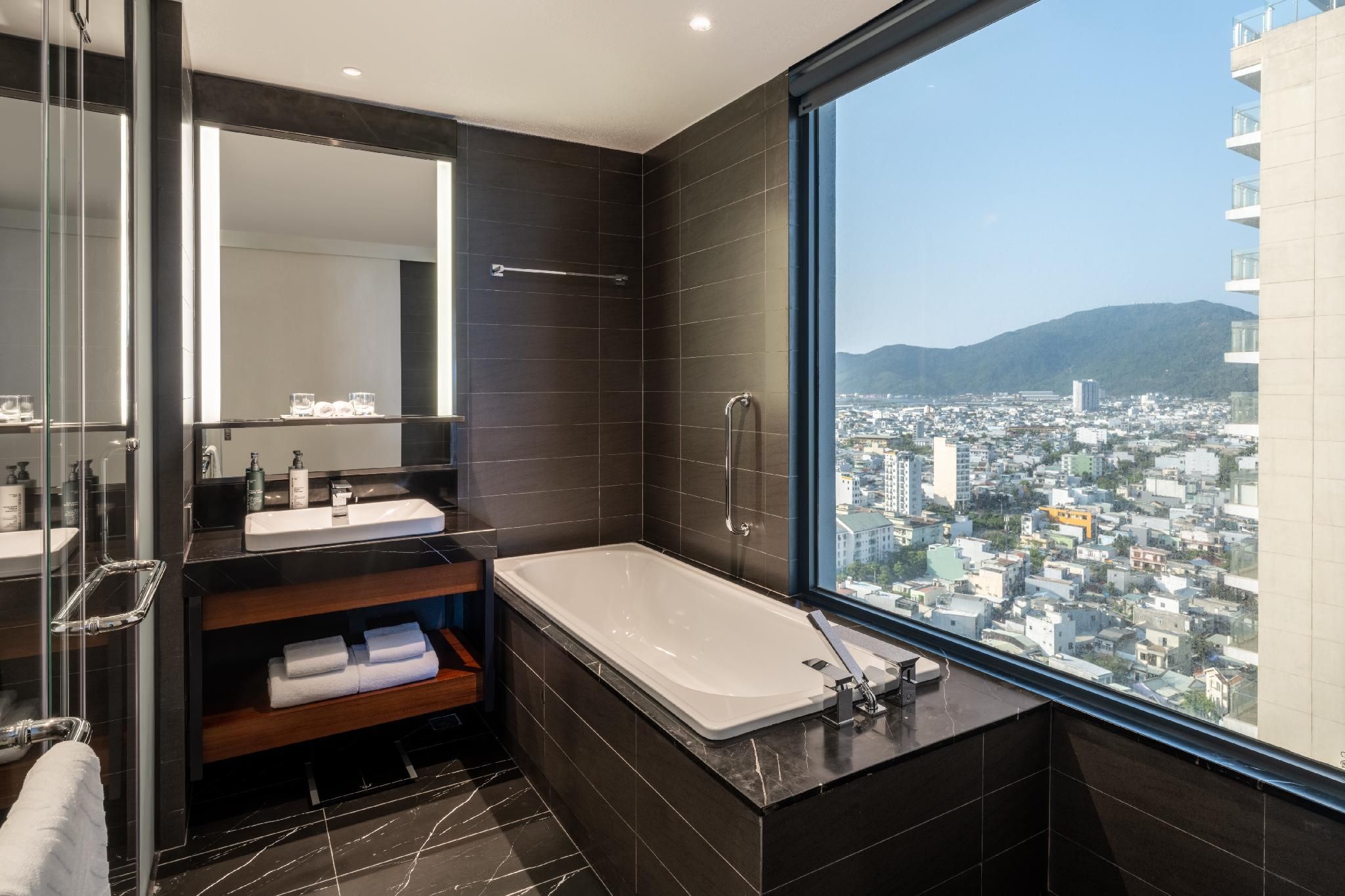 undefined Hilton Garden Inn Da Nang 9