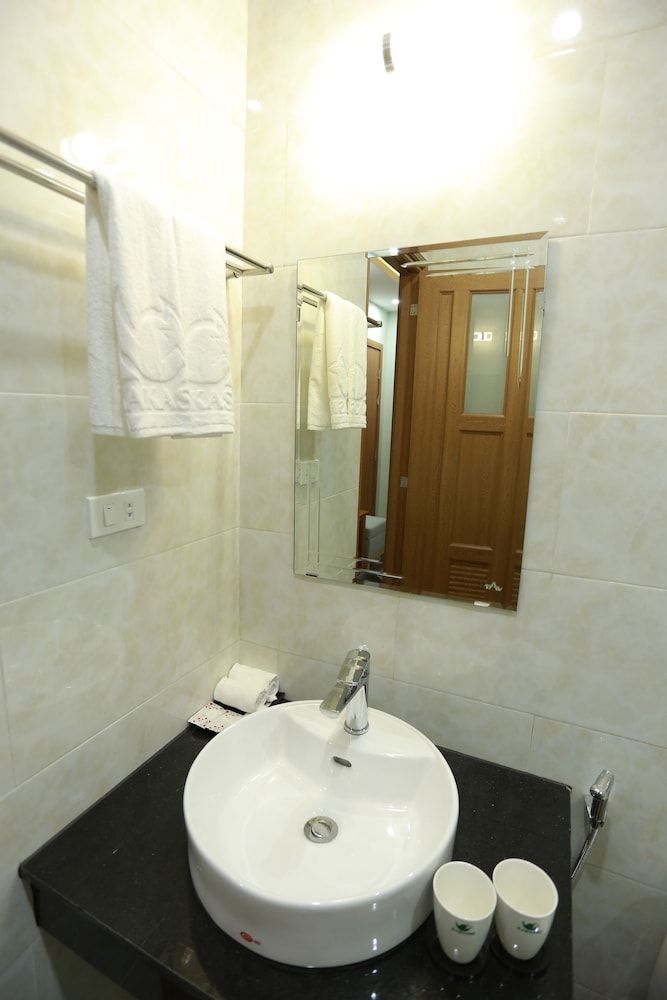 Kakashi hotel Phu Quoc Deluxe Double Room 4