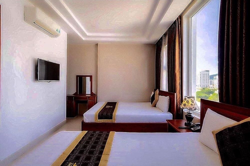 Dubai Hotel Deluxe Double Room 8