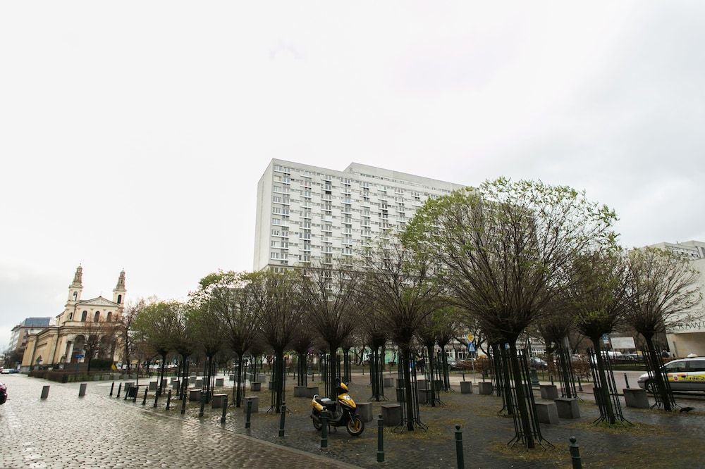 undefined Apartments Cohen 3