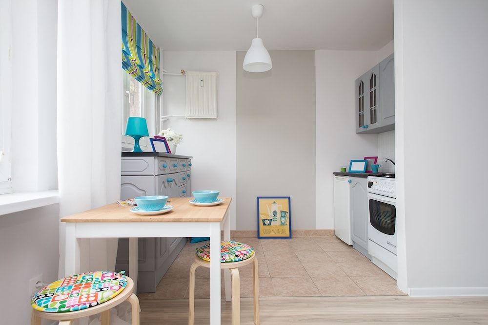 undefined Turquoise Studio Zelazna 7