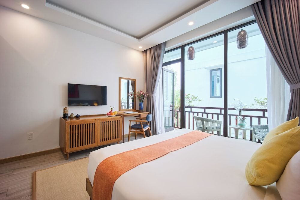 Chieu Ha Village Superior Room, 1 King Bed, Balcony