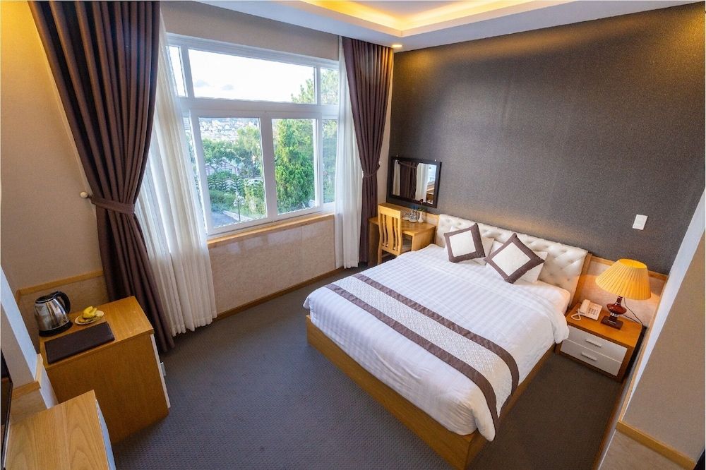 undefined Navy Hotel Da Lat