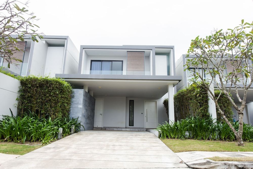 undefined The Point Villa 2