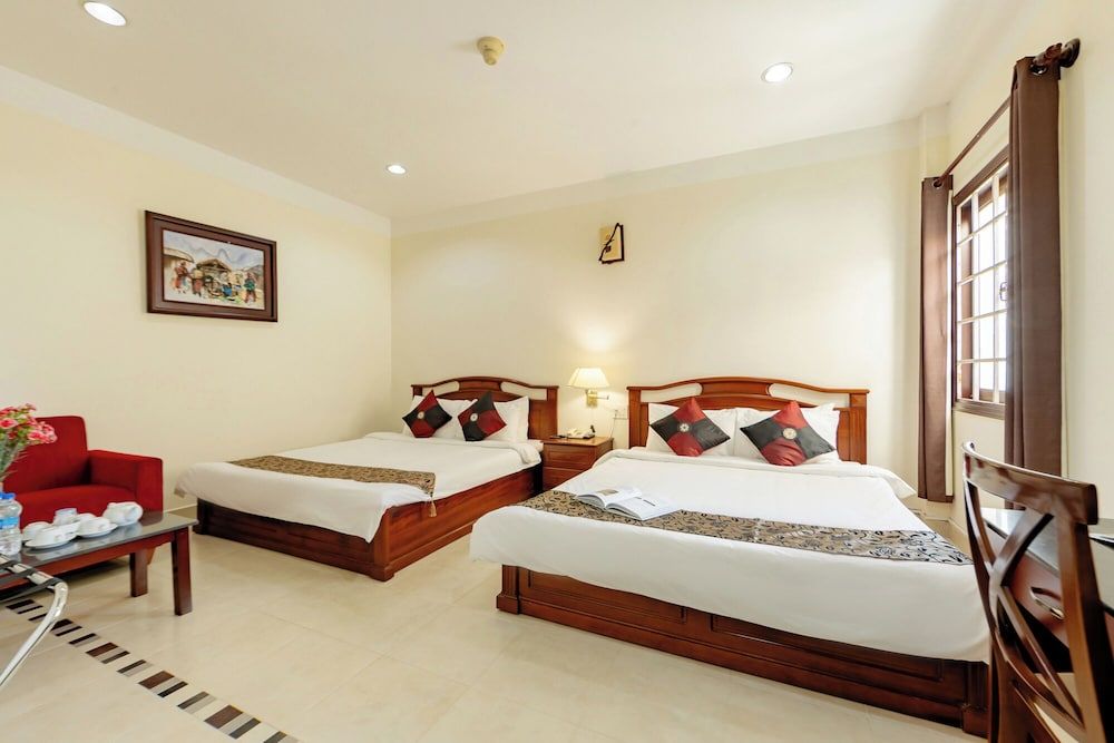 undefined Hung Phong Hotel 2