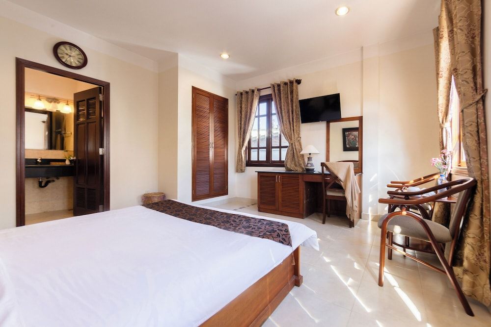 Hung Phong Hotel Superior Double or Twin Room 3