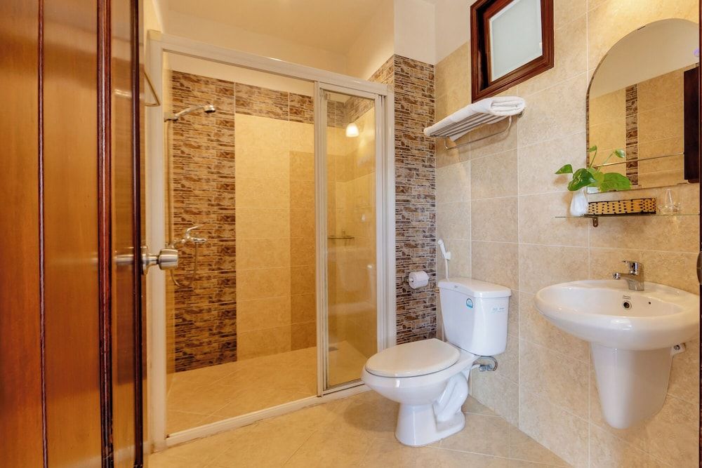 Hung Phong Hotel Superior Double or Twin Room 12