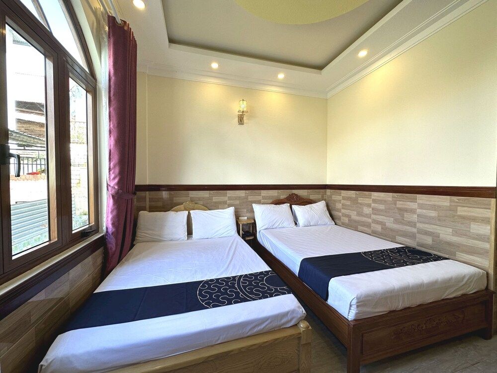 undefined Capital O 1198 Dinh Loan Hotel 3