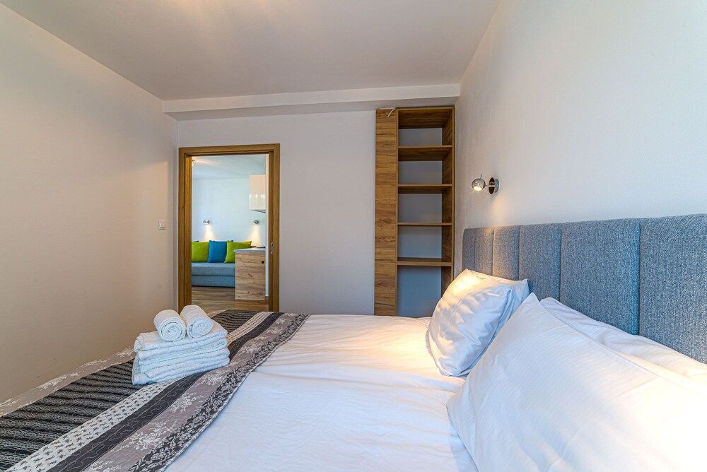 Deluxe Apartment (6)