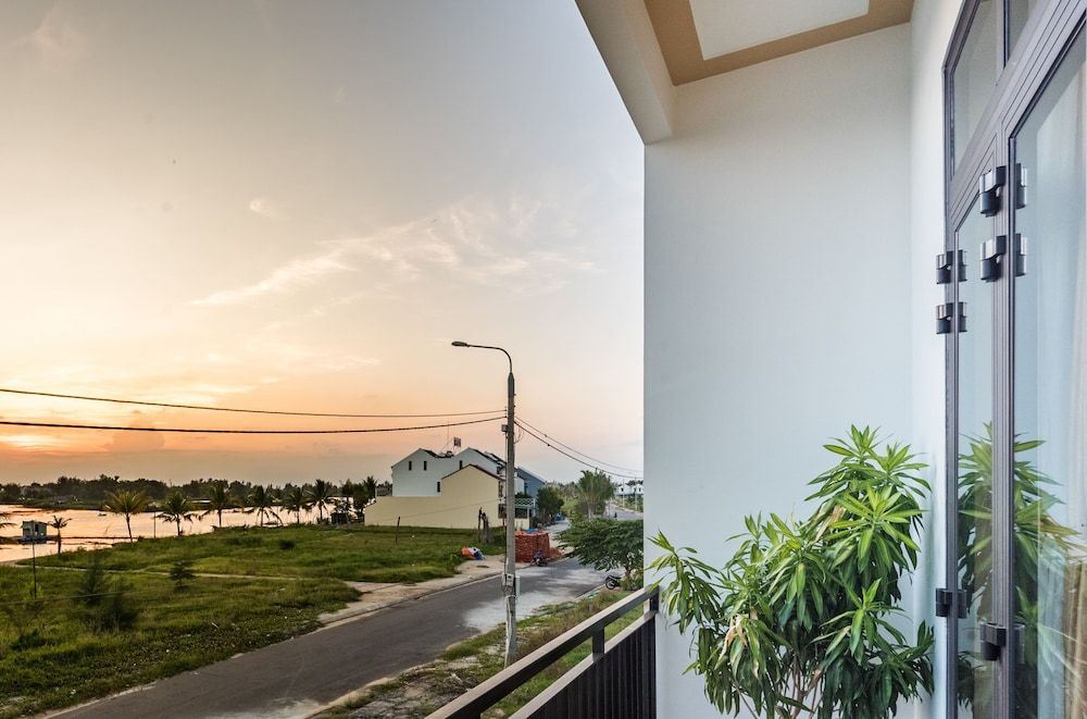 Thinh My Villa Hoi An Super Deluxe with Balcony 4