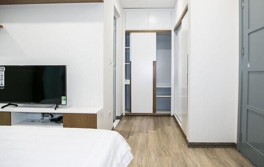 BHome Kim Ma Classic Double Room, City View 6