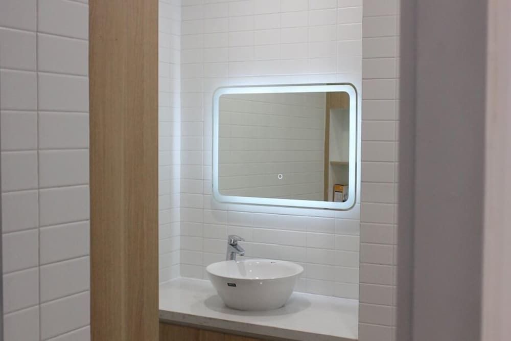 BHome Kim Ma Elite Studio Suite, Kitchenette, City View 3