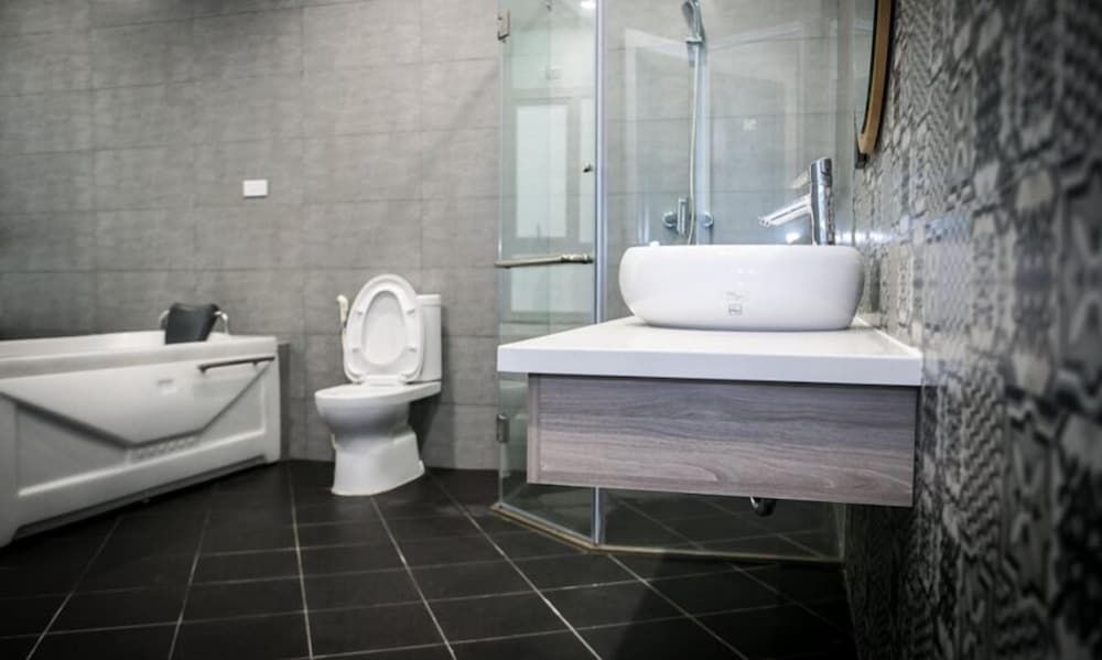 BHome Kim Ma Executive Double Room, City View 4