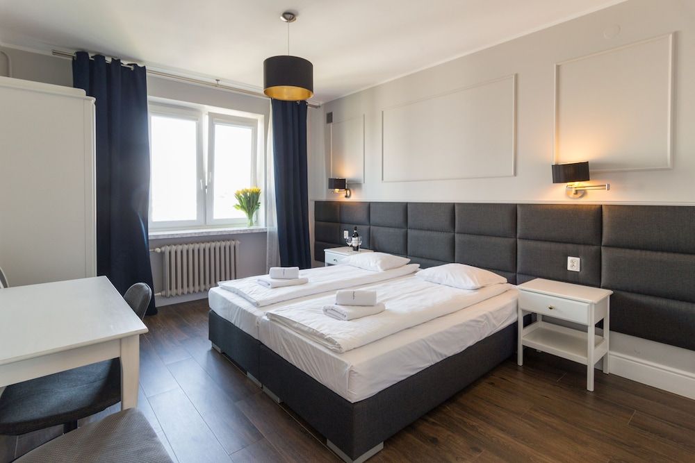 undefined Executive 3 Bedroom Apartament by Your F