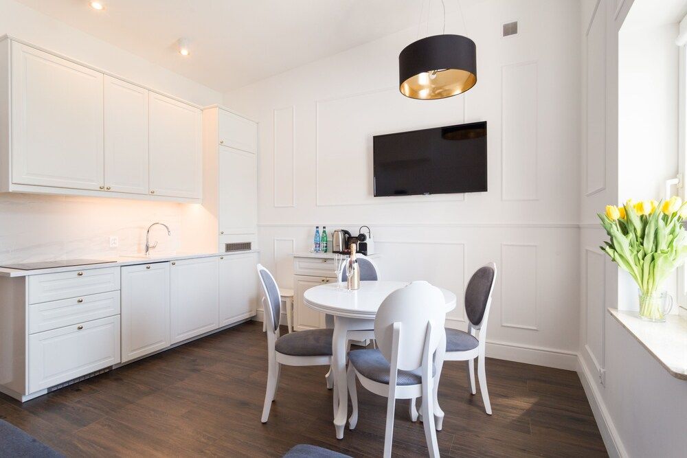 Executive 3 Bedroom Apartament by Your F Apartment, 3 Bedrooms 24