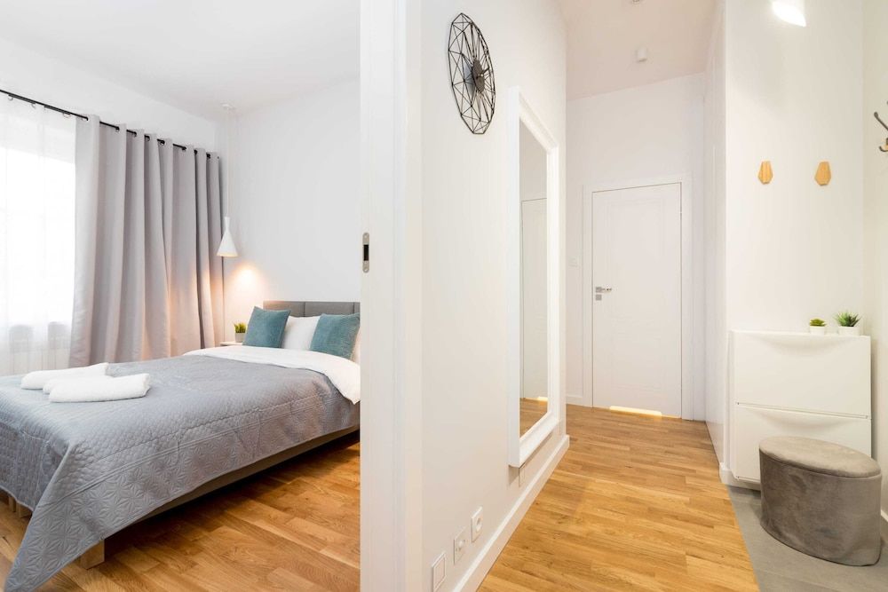 Jerozolimskie Central View Apartment Deluxe Apartment 15