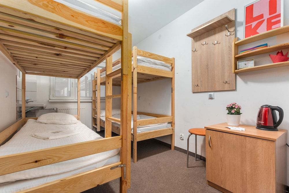 Luxhostel24 Warsaw Quadruple Room, Shared Bathroom 2